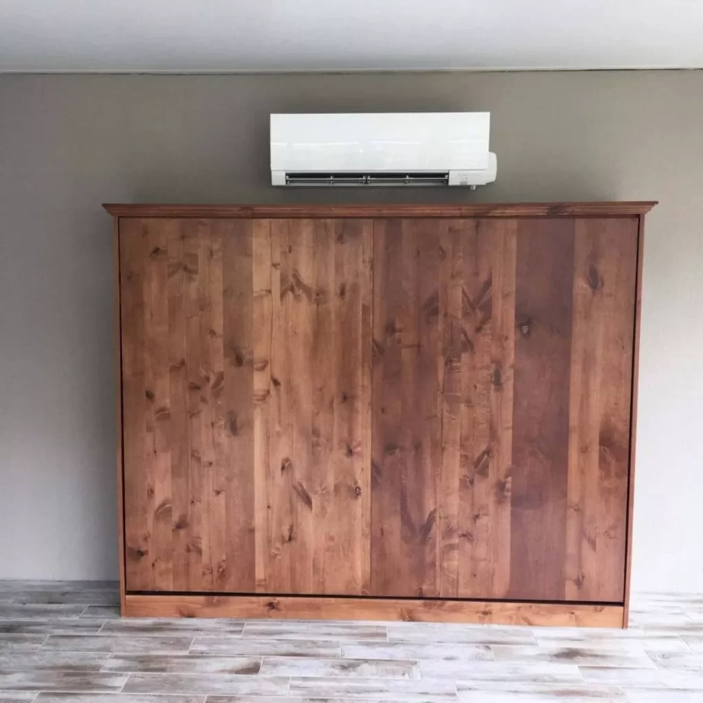 Woodsman Horizontal Premium Alder Belle with Crown Molding